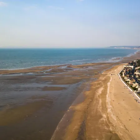 Plein Sud-18 By Interhome アパート